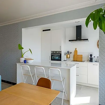 With 3 Bedrooms Near The Sea Lägenhet *