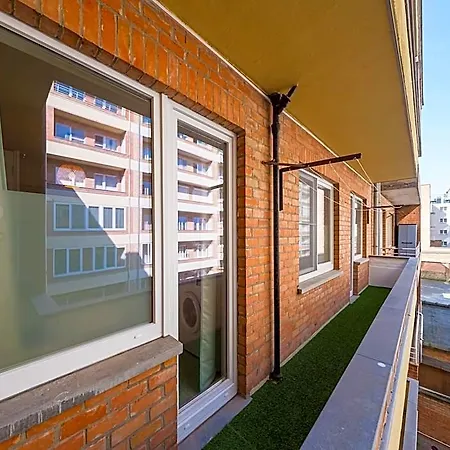 With 3 Bedrooms Near The Sea Lägenhet